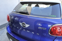 荷室の容量は330リッター。後席を倒すと1080リッターまで拡大される。（写真をクリックするとシートアレンジの様子が見られます）