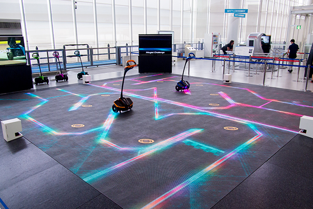 「メガウェブ」にオープンしたアトラクション「ウィングレットチャレンジ」。