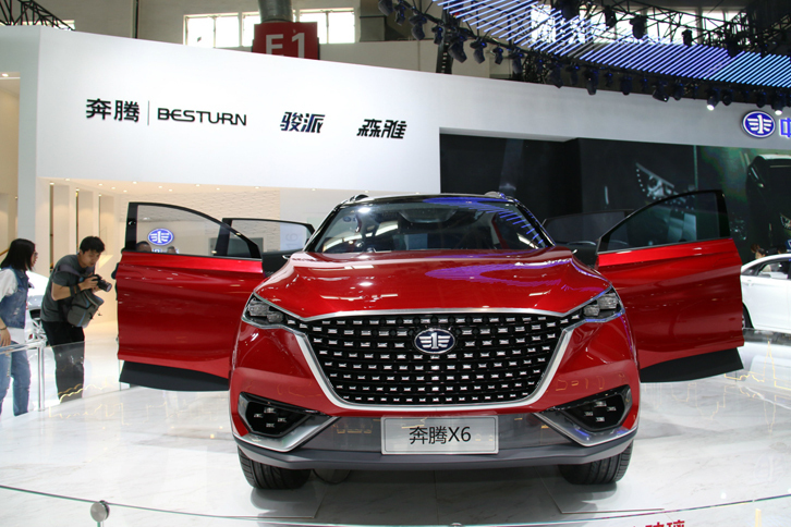「北汽ベスターンX6コンセプト」。2018年にも発売予定といわれる、中型SUVのプロトタイプモデル。