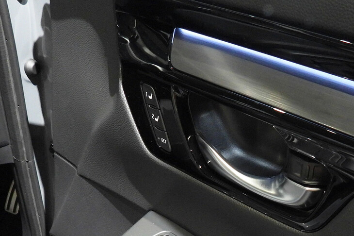 ホンダCR-V e：HEV RS（ポジションメモリー機能のスイッチ）