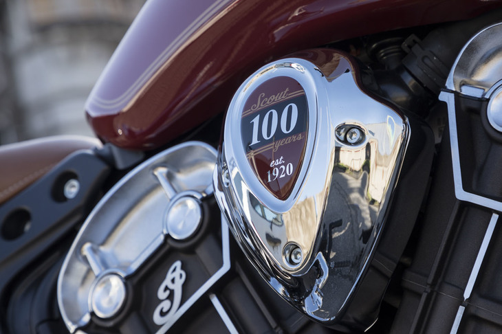 試乗車は「スカウト100thアニバーサリーエディション」。1920年にデビューした元祖スカウトの、誕生100年を記念したモデルである。