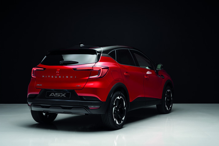 「ASX」には、ハイブリッド車、マイルドハイブリッド車、ガソリンエンジン車の3モデルが設定される。