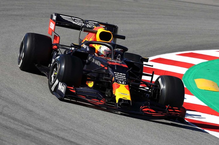 ホンダとの共闘2年目、レッドブルは今季こそタイトル争いに絡みたいところ。マックス・フェルスタッペン（写真）は、シーズンオフの間にチームとの契約を延長し2023年まで在籍することが決定しているが、今のところホンダのF1活動は2021年までしか決まっていない。ホンダとの関係を継続したいチームとしては、昨季の3勝以上の結果が何としても欲しい。（Photo=Getty Images/Red Bull）