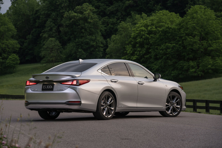 レクサスES300h