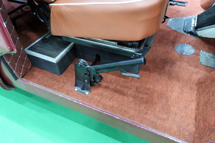 ベッドフォードCAドーモビル（1961年）／Classic Camper Japan by RANGERS