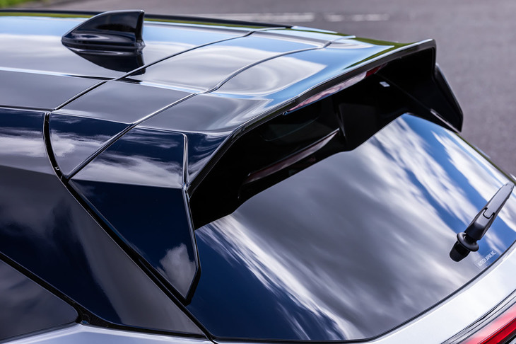 日産ノート オーラNISMO（ルーフスポイラー）