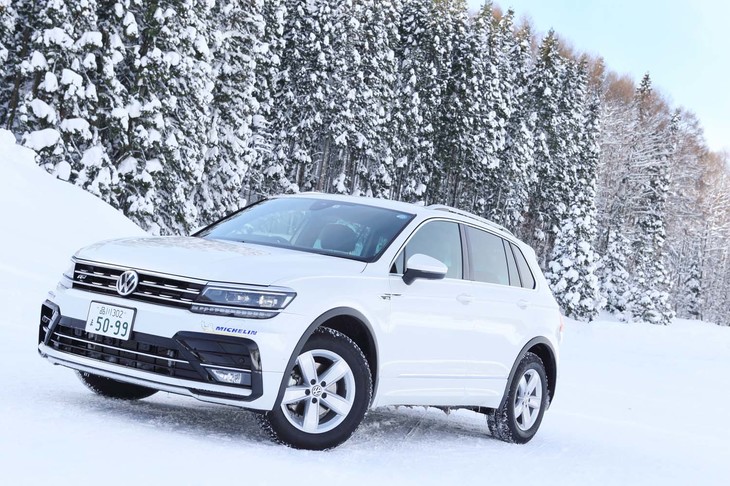 「ティグアンTDI 4MOTION Rライン」には、モーグルセクションや急坂が設けられた特設コースで試乗。