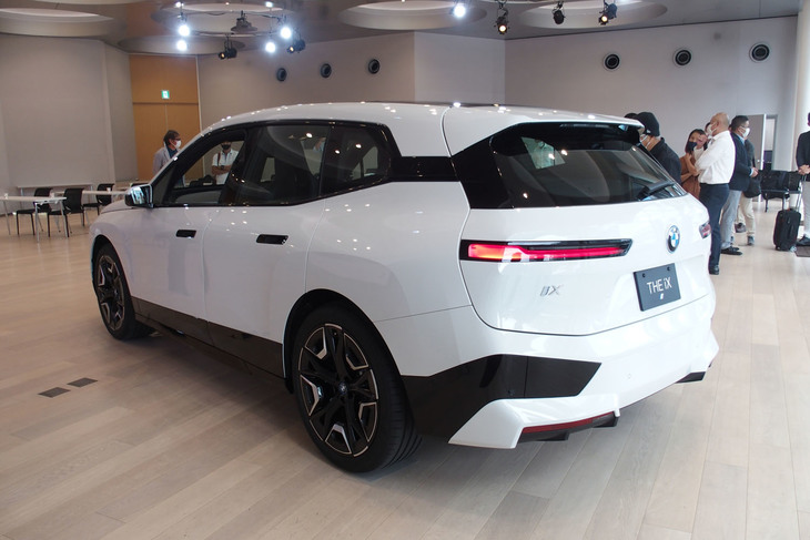 BMW iX（エクステリア）