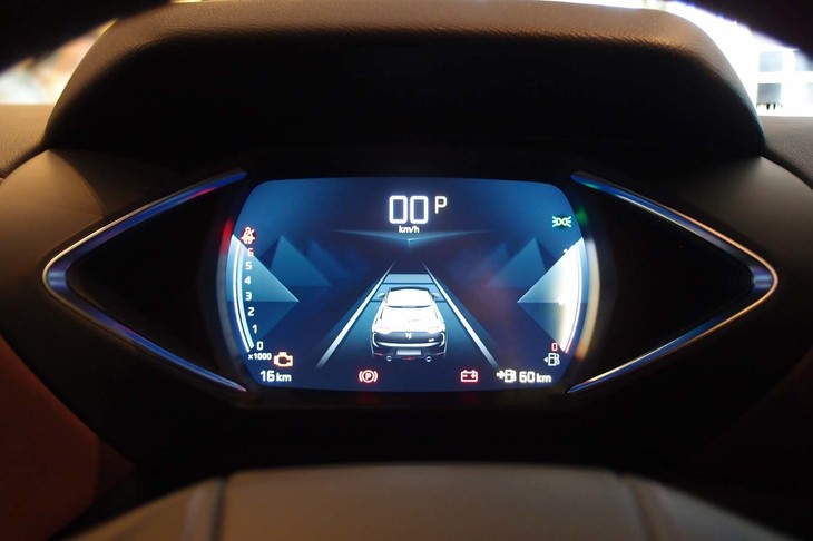 DS 3クロスバック（メーターパネル）