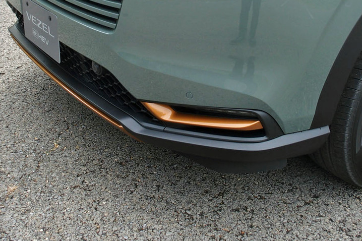 ホンダ・ヴェゼルe：HEV X HuNTパッケージ（フォグランプガーニッシュ）