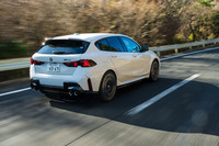 0-100km/h加速のタイムは先代モデルに0.1秒譲る4.9秒と公表されている（欧州仕様の値）。