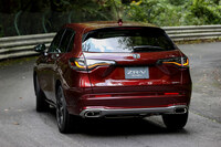 一般的なFFベースの4WDシステムとは異なり、「ZR-V」の4WDシステムは高速走行時にもしっかりとリアに駆動力を伝達。コーナリング時にもリアの駆動力配分を増やすなど、“走り”も重視したシステムとなっている。