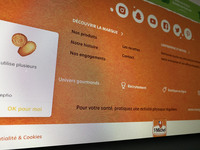 フランスで一般的な菓子ブランド、サン＝ミシェルの公式サイト。法律にしたがい「あなたの健康のために、定期的な運動を心がけましょう」のメッセージが、ページの下部に記されている。