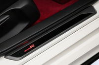 サイドステップガーニッシュ