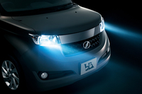 トヨタがコンパクトカー「bB」の安全性を強化の画像