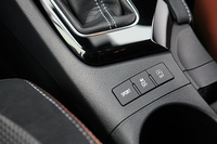 CVTにはスポーツモードが備わる。