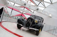 最上階に展示された、1939年「トラクシオン・アヴァン」。