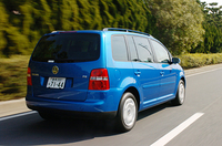 【スペック】E：全長×全幅×全高＝4390×1795×1660mm／ホイールベース＝2675mm／車重＝1530kg／駆動方式＝FF／1.6リッター直4DOHC16バルブ（116ps／5800rpm、15.8kgm／4000rpm）／車両本体価格＝271万9500円（テスト車＝283万5000円／チルト機構付電動ガラススライディングルーフ＝11万5500円）