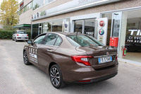 「フィアット・ティーポ オープニングエディションプラス」のリアビュー。