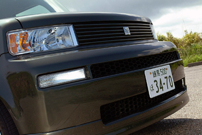 【スペック】全長×全幅×全高＝3945×1690×1640mm／ホイールベース＝2500mm／車重＝1070kg／駆動方式＝FF／1.5リッター直4DOHC16バルブ（109ps／6000rpm、14.4kgm／4200rpm）／車両本体価格＝162.8万円（テスト車＝198.6万円）