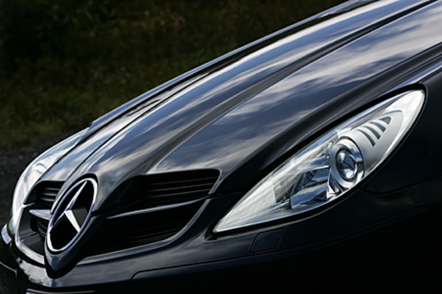 【スペック】全長×全幅×全高＝4090×1810×1300mm／ホイールベース＝2430mm／車重＝1490kg／駆動方式＝FR／3.5リッターV6DOHC24バルブ（272ps/6000rpm、35.7kgm/2400〜5000rpm）／価格＝672.0万円(テスト車＝693.0万円)