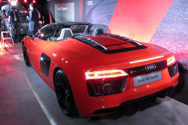 アウディR8スパイダー（エクステリア）