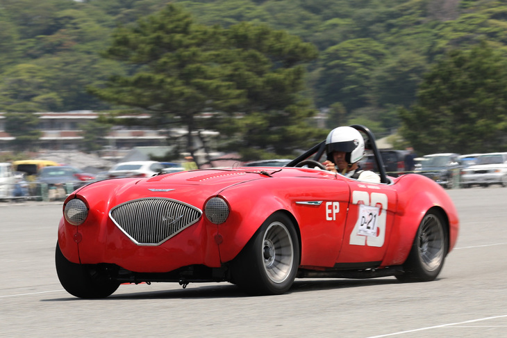 初参戦ながら2位に入った「オースチン・ヒーレー100/4」は、長年にわたってアメリカのSCCA（Sports Car Club of America）選手権を戦っていたマシン。