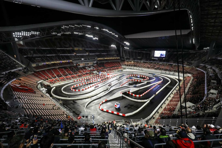 現場を見るまでは正直期待していなかったスタジアムでのスーパーSSだけど、プロレス的演出がよかったのか、意外や意外、結構かっこよかったです。