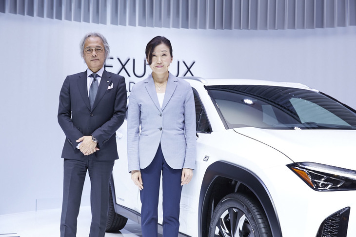 レクサスインターナショナルの澤 良宏プレジデント（左）と、加古エグゼクティブ・バイス・プレジデント（右）。