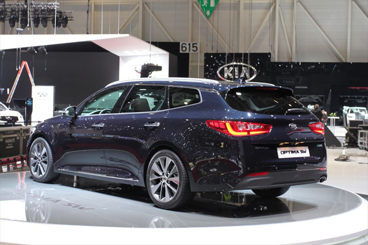 キア・オプティマSW