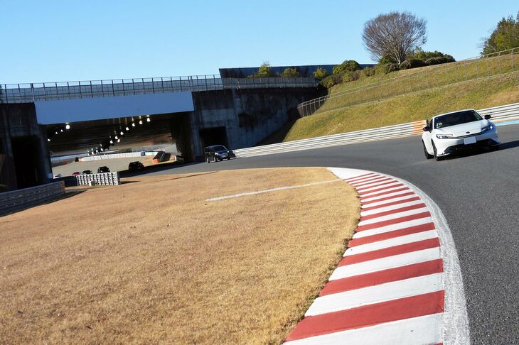 もてぎのレーシングコースの名物といえば、2つのアンダーブリッジ。上を通っているのは、かつて「インディ ジャパン」が開催されていた1.5マイルのオーバルコースだ。