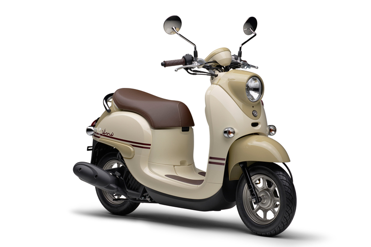 最高出力4.5psを発生する現行型「ヤマハ・ビーノ」。ちなみにビーノは、この代のモデルから、ホンダよりOEM供給を受けて販売される「ホンダ・ジョルノ」の姉妹車となった。