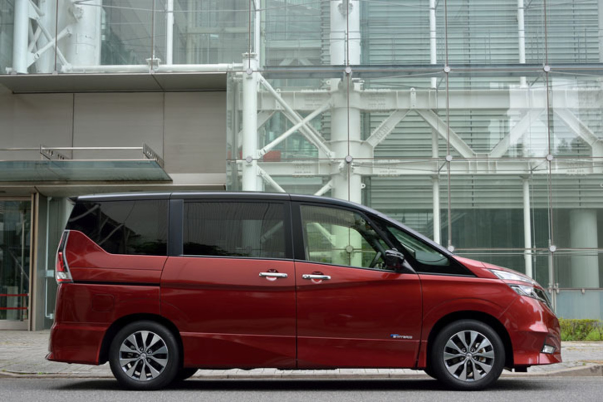 日産セレナ ハイウェイスターg Ff Cvt ブリーフテスト 完成まであと一歩 Webcg