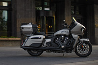 インディアンが新型車「パースート」を発売　大排気量エンジンを搭載したビッグツアラーの画像