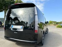 リアスタイル。シンプルであるが、いい意味での緊張感が感じられる。