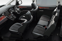 「三菱デリカD：5」にアウトドアレジャーに好適な特別仕様車「ジャスパー」登場　の画像