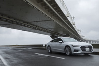 アウディA7スポーツバック55 TFSIクワトロ ファーストエディション