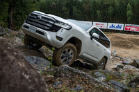 ボディー・オン・フレームの車体に前：独立懸架、後ろ：車軸式の足まわりと、車両の基本構成は従来モデルから踏襲。ただし車体に新開発の「GA-F」プラットフォームを採用するなど、各部の設計はことごとく刷新されている。