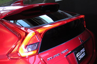 三菱、新型SUVの「エクリプス クロス」を発売の画像