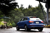 「アウディQ3」をベースとした高性能モデルとして2014年3月に日本に導入された「RS Q3」。現在では上級モデルの「RS Q3パフォーマンス」のみが日本で販売されている。