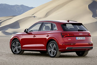 【パリモーターショー2016】アウディ、2代目となる新型「Q5」を世界初公開の画像