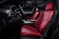 レクサス、マイナーチェンジしたISを披露【北京ショー2016】の画像