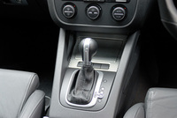 フォルクスワーゲン・ゴルフR32(4WD/2ペダル6MT)【ブリーフテスト】の画像