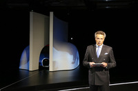 ブガッティのヴォルフガング・デュルハイマー社長。