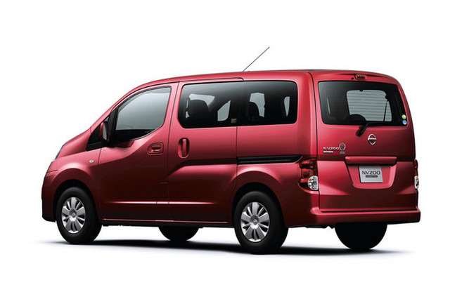 日産、「NV200バネット」のワゴングレードを拡充 【ニュース】 - webCG