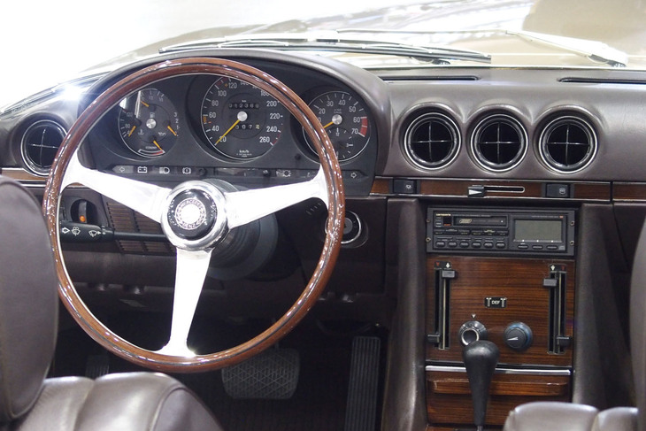 メルセデス・ベンツ500SL（1982年）／Mars