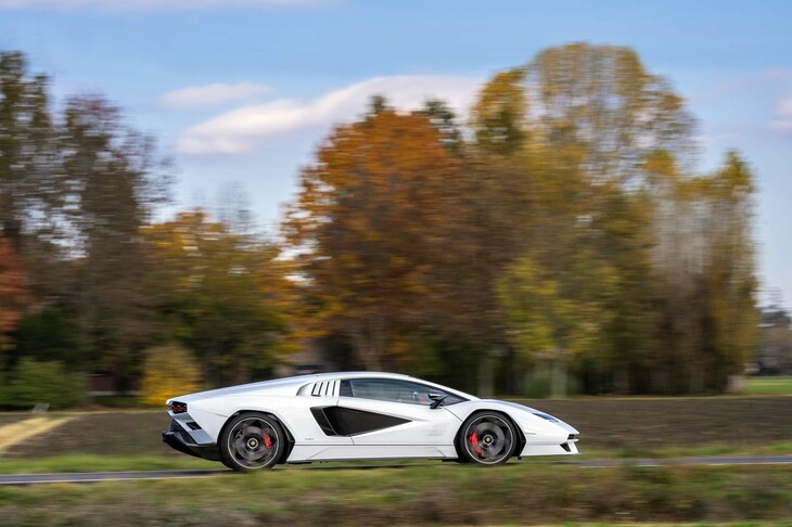 ランボルギーニ・カウンタックLPI800-4