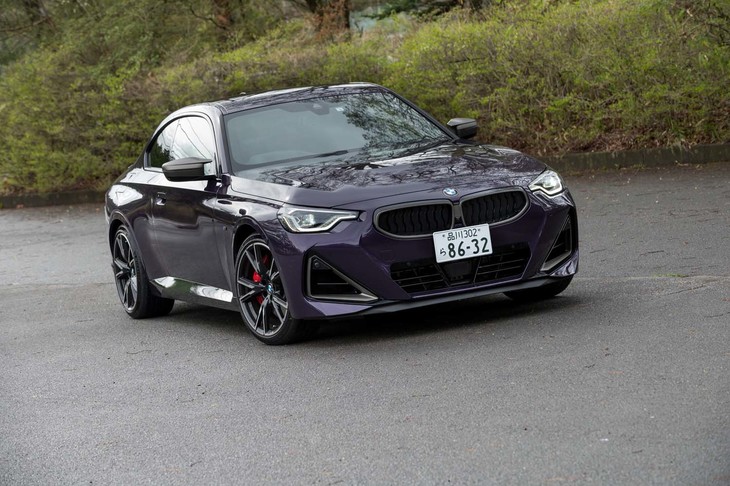 先代からFRレイアウトを踏襲した新型「BMW 2シリーズ クーペ」。FF化された「1シリーズ」とはたもとを分かつことになった。