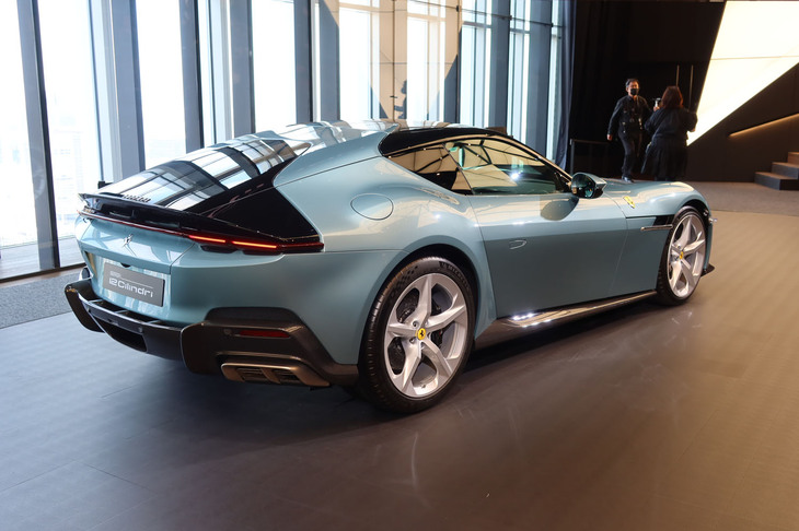 フェラーリ12チリンドリ