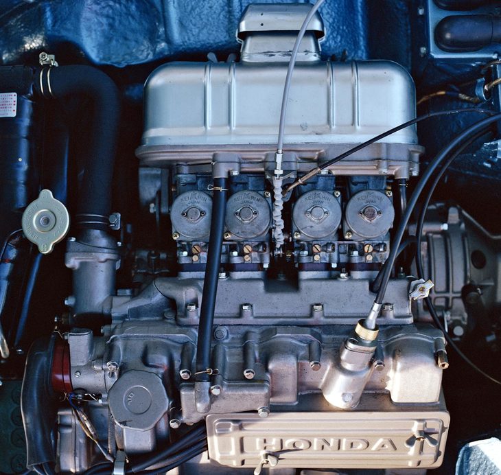 「S500」に搭載された4気筒DOHCエンジン。44psの最高出力を8000rpmで発生した。